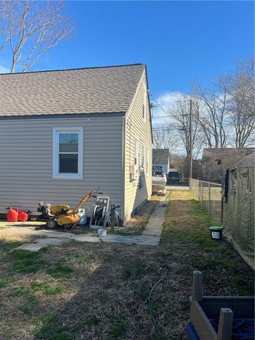 1135 Jasmine ST, Hampton, VA 23663