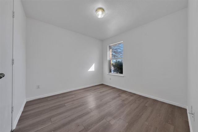 1307 Hayes Street, Cedar Hill, TX 75104