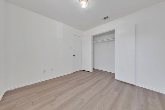 1307 Hayes Street, Cedar Hill, TX 75104