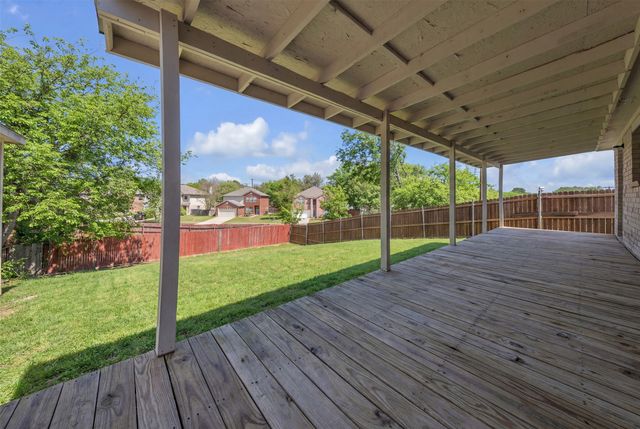 1307 Hayes Street, Cedar Hill, TX 75104