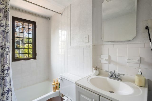 86 Garden St. 86, Cambridge, MA 02138