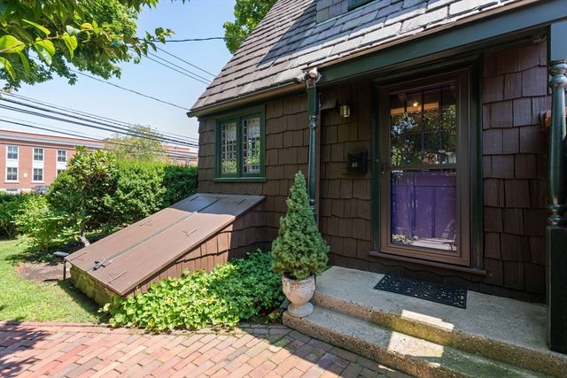 86 Garden St. 86, Cambridge, MA 02138