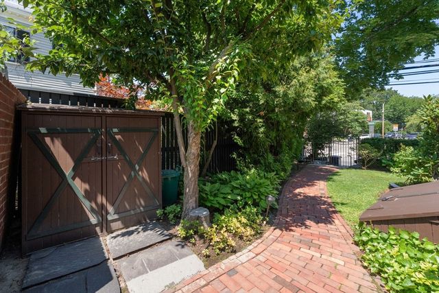 86 Garden St. 86, Cambridge, MA 02138