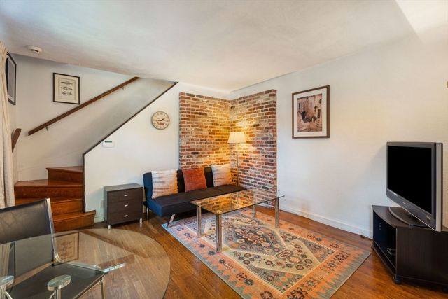 86 Garden St. 86, Cambridge, MA 02138