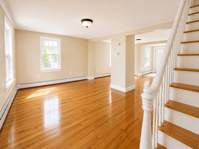 11 Harrison St 11, Lowell, MA 01852