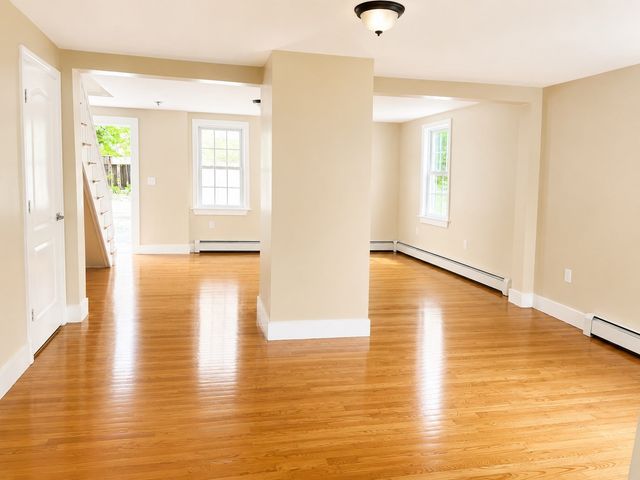 11 Harrison St 11, Lowell, MA 01852