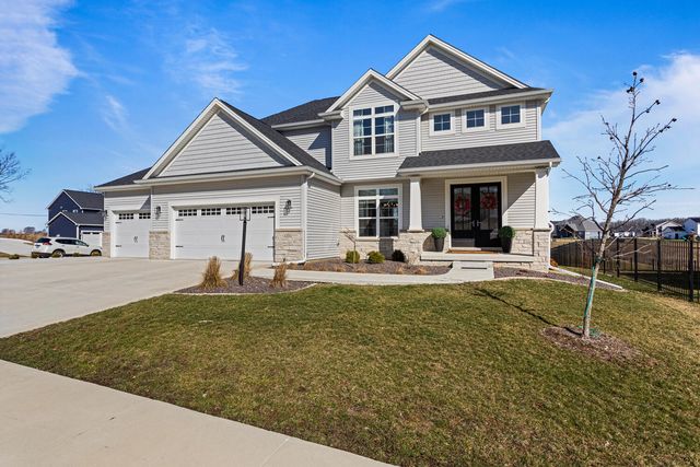 1306 Ravenwood Drive, Mahomet, IL 61853