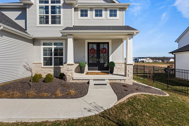 1306 Ravenwood Drive, Mahomet, IL 61853