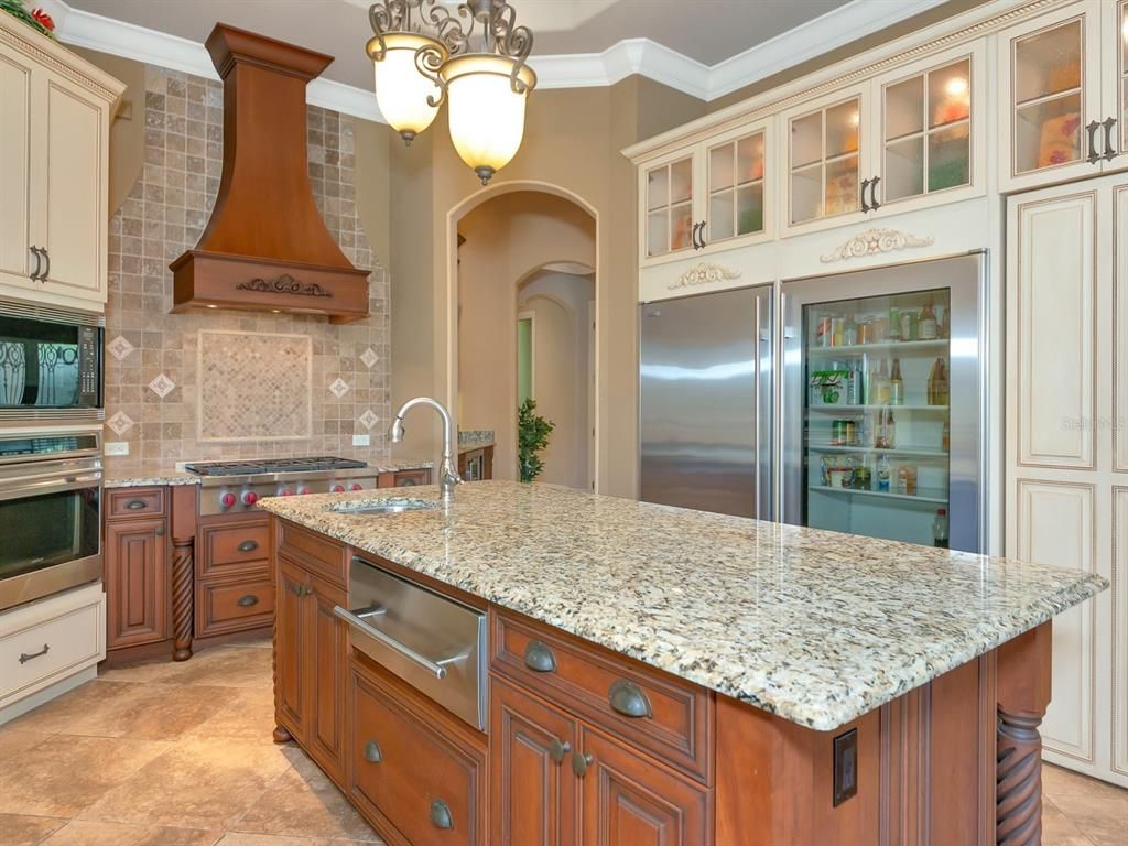 Image 12 of property listing at 8305 FARINGTON COURT, Bradenton, FL 34202