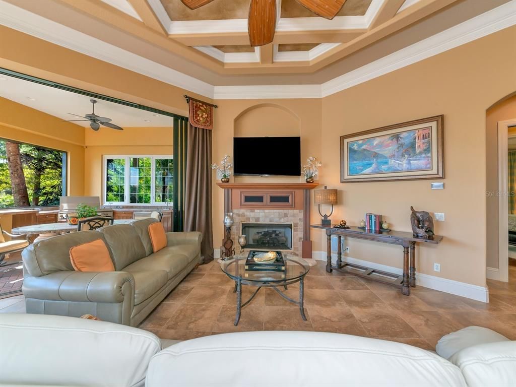Image 18 of property listing at 8305 FARINGTON COURT, Bradenton, FL 34202