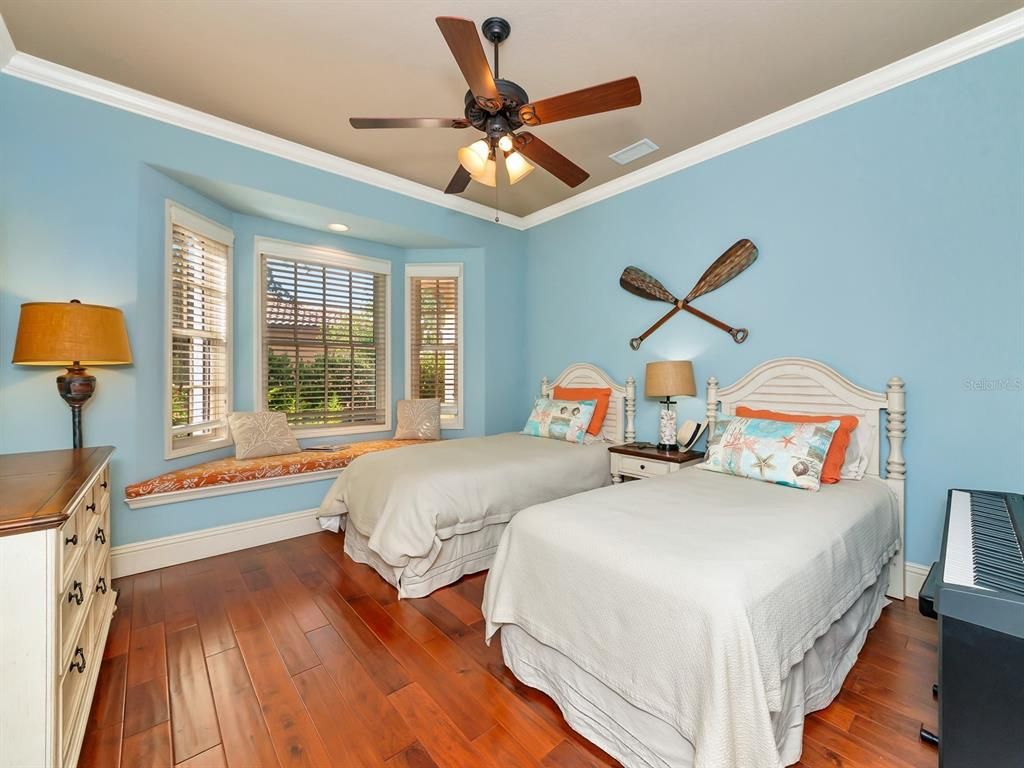 Image 22 of property listing at 8305 FARINGTON COURT, Bradenton, FL 34202