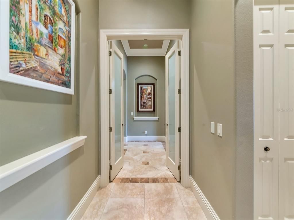 Image 30 of property listing at 8305 FARINGTON COURT, Bradenton, FL 34202