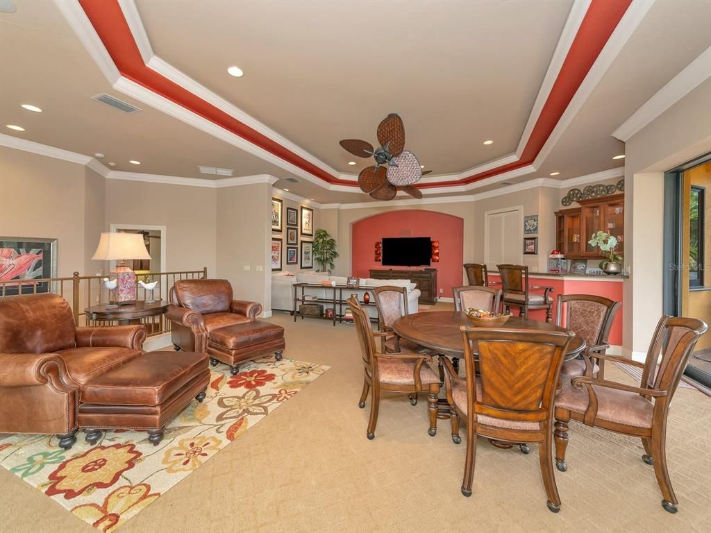 Image 43 of property listing at 8305 FARINGTON COURT, Bradenton, FL 34202