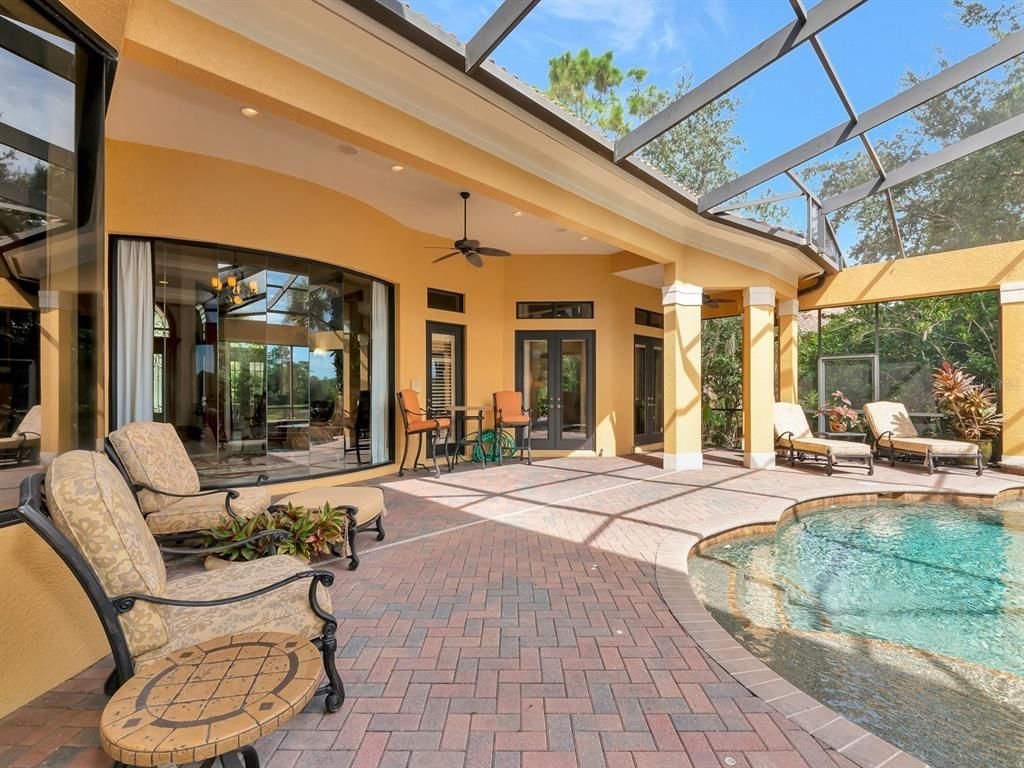 Image 50 of property listing at 8305 FARINGTON COURT, Bradenton, FL 34202
