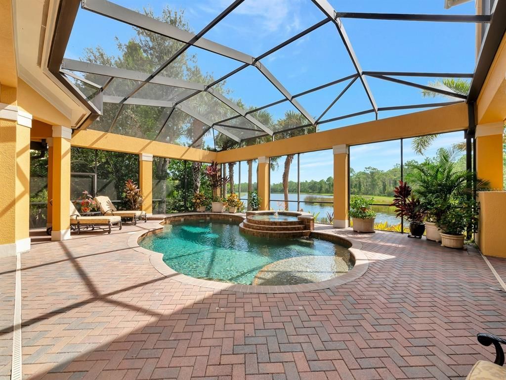 Image 56 of property listing at 8305 FARINGTON COURT, Bradenton, FL 34202