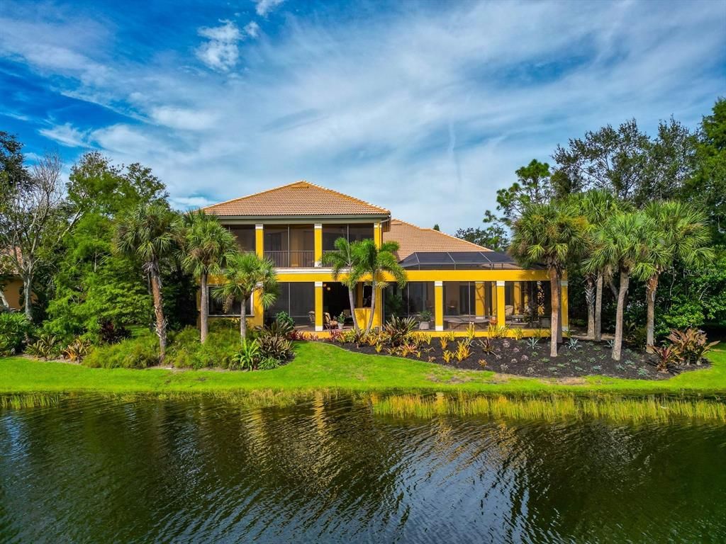 Image 60 of property listing at 8305 FARINGTON COURT, Bradenton, FL 34202