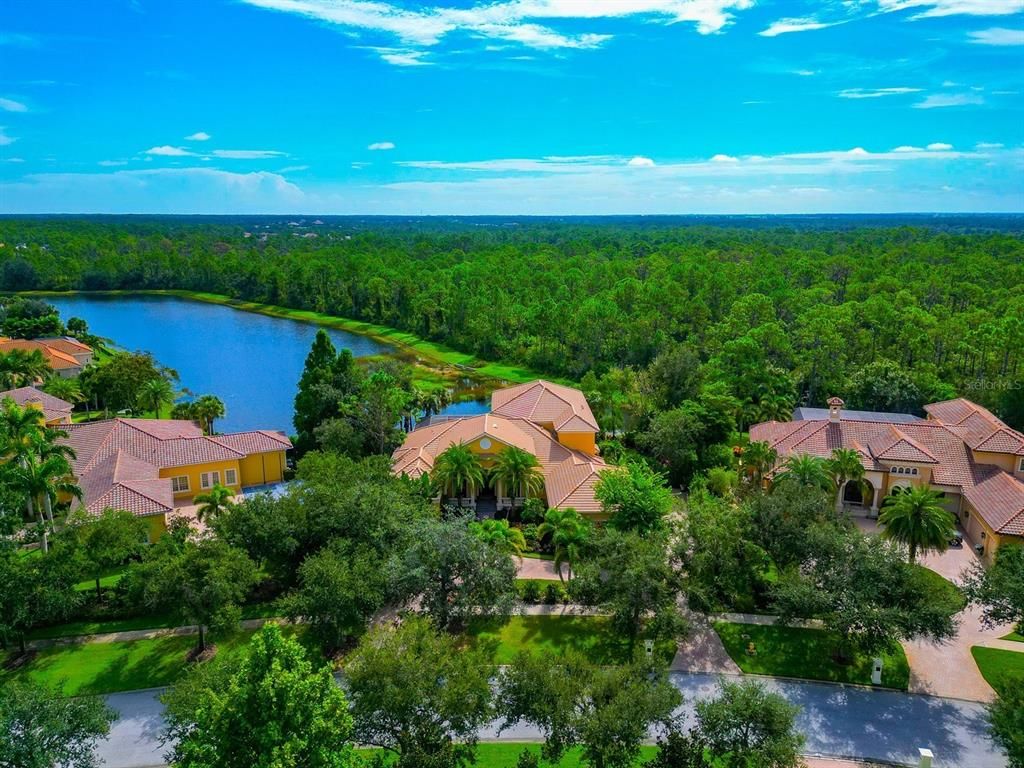 Image 68 of property listing at 8305 FARINGTON COURT, Bradenton, FL 34202