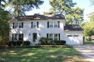 4901 Stonehill Drive, Raleigh, NC 27609