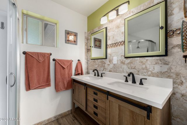 6158 E BUTTE Street, Mesa, AZ 85205