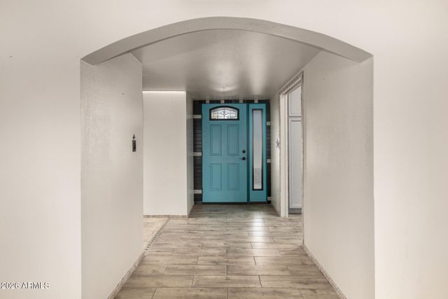 6158 E BUTTE Street, Mesa, AZ 85205