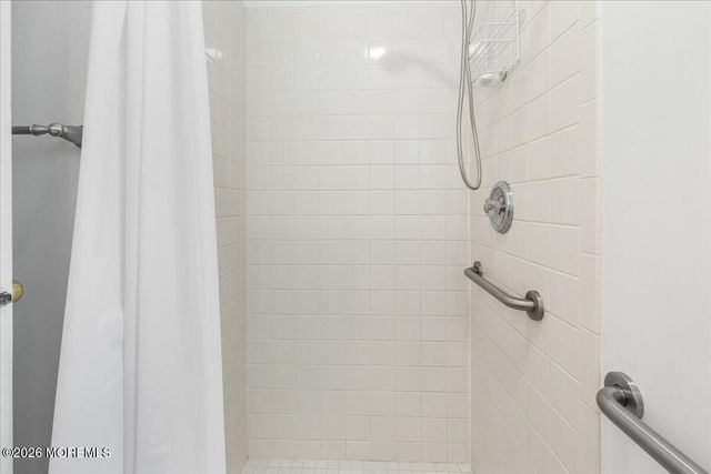 28 Bunker Hill Drive, Manalapan, NJ 07726