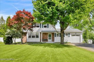 28 Bunker Hill Drive, Manalapan, NJ 07726