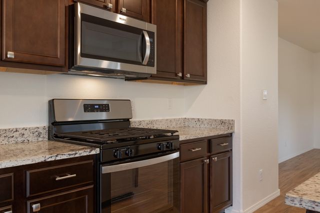 456 Chafey Drive SW, Los Lunas, NM 87031