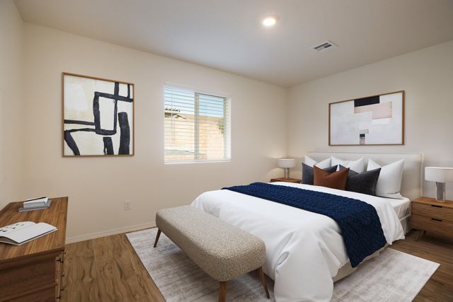 456 Chafey Drive SW, Los Lunas, NM 87031