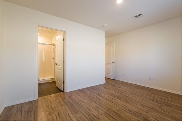 456 Chafey Drive SW, Los Lunas, NM 87031