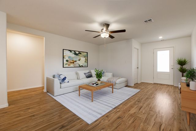 456 Chafey Drive SW, Los Lunas, NM 87031