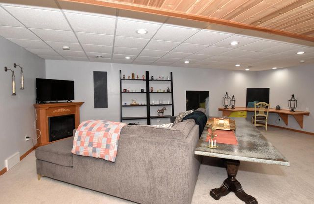 3326 Emmertsen ROAD, Racine, WI 53406