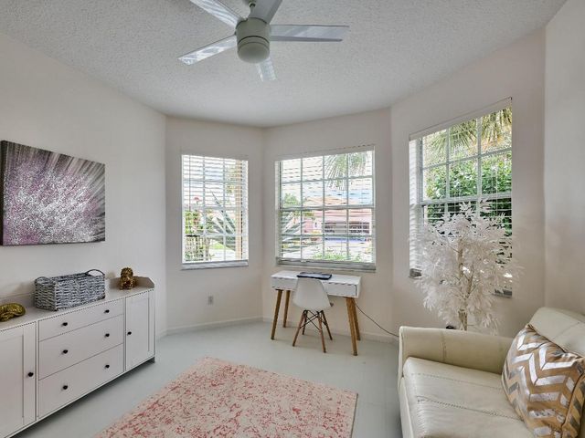 13452 Cordoba Lake Way, Delray Beach, FL 33446