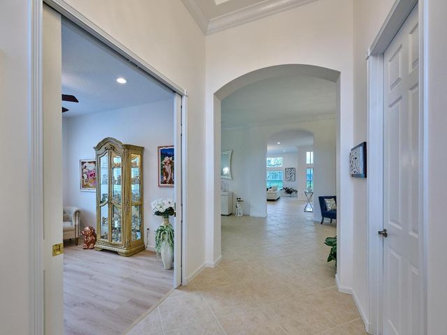 13452 Cordoba Lake Way, Delray Beach, FL 33446