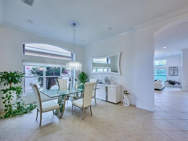 13452 Cordoba Lake Way, Delray Beach, FL 33446