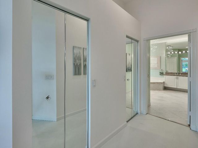 13452 Cordoba Lake Way, Delray Beach, FL 33446