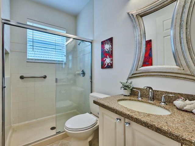 13452 Cordoba Lake Way, Delray Beach, FL 33446