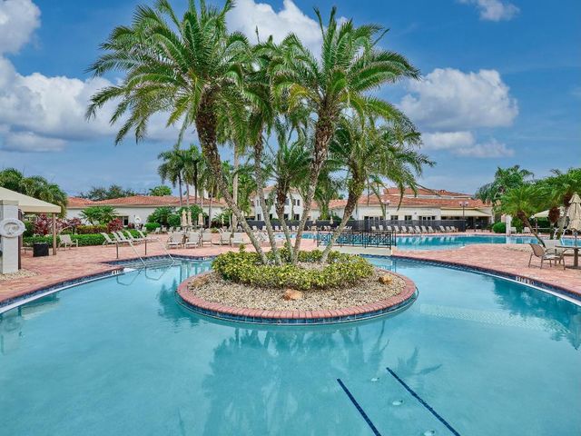 13452 Cordoba Lake Way, Delray Beach, FL 33446