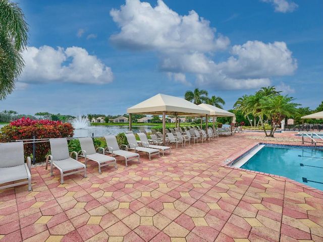 13452 Cordoba Lake Way, Delray Beach, FL 33446