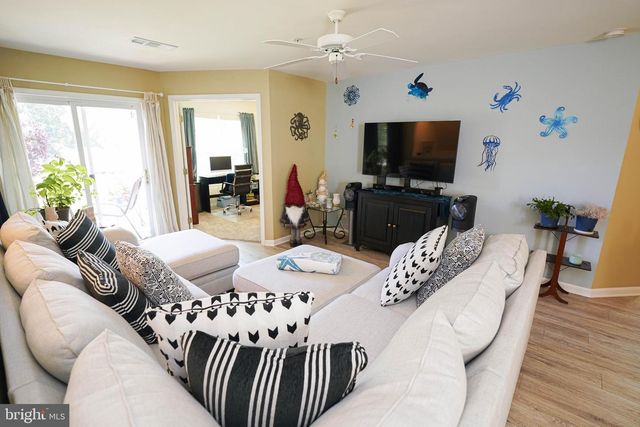 11421 MANKLIN CREEK RD #4, Berlin, MD 21811