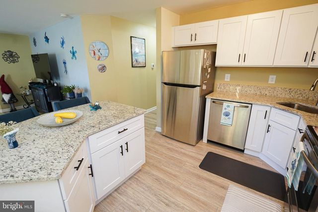 11421 MANKLIN CREEK RD #4, Berlin, MD 21811