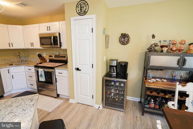11421 MANKLIN CREEK RD #4, Berlin, MD 21811