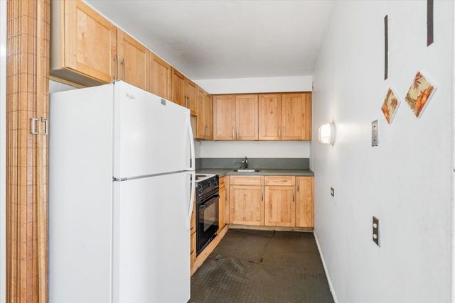 300 N State Street 2527, Chicago, IL 60654