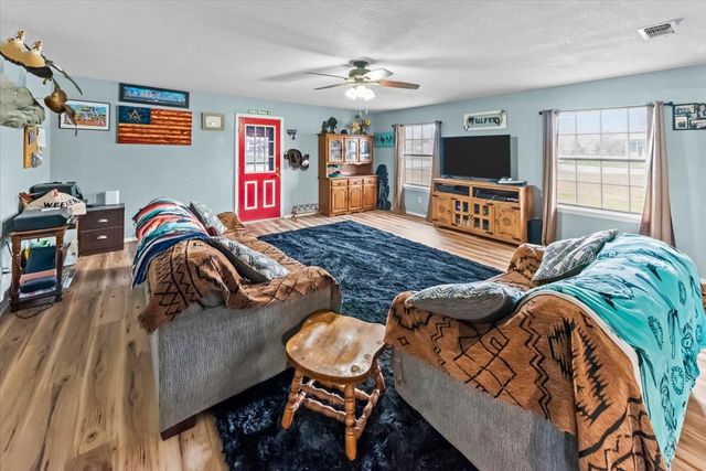 600 S Colorado Street, Whitney, TX 76692