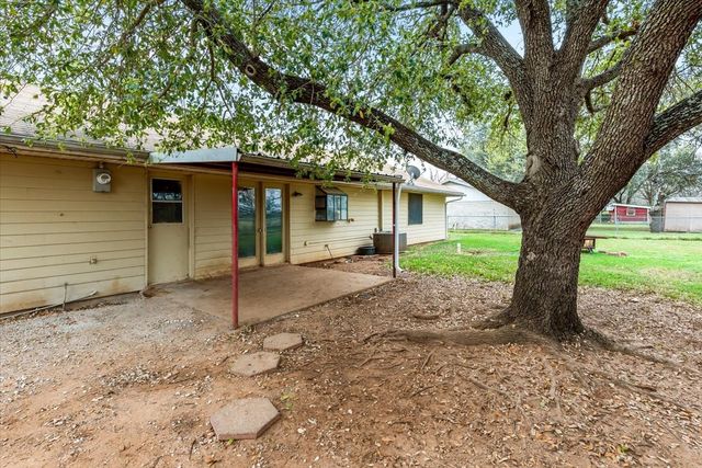 600 S Colorado Street, Whitney, TX 76692