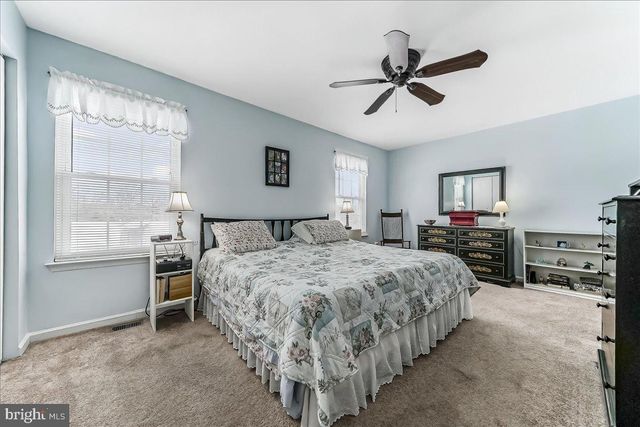 708 HEATHER LN, Aston, PA 19014