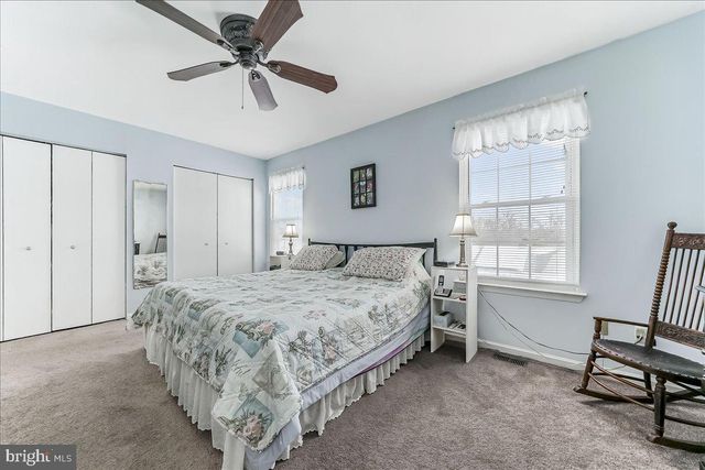 708 HEATHER LN, Aston, PA 19014