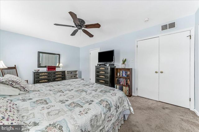 708 HEATHER LN, Aston, PA 19014