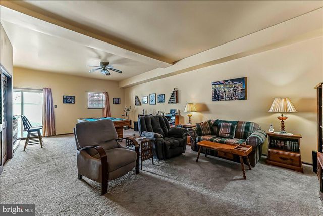 708 HEATHER LN, Aston, PA 19014