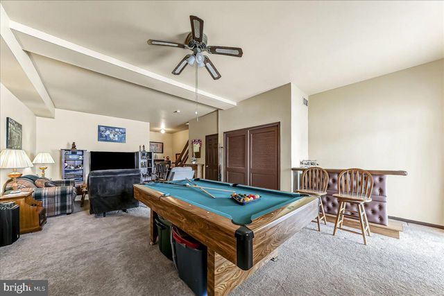 708 HEATHER LN, Aston, PA 19014