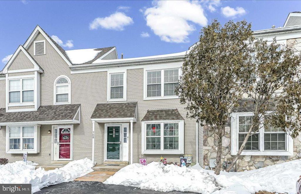 708 HEATHER LN, Aston, PA 19014